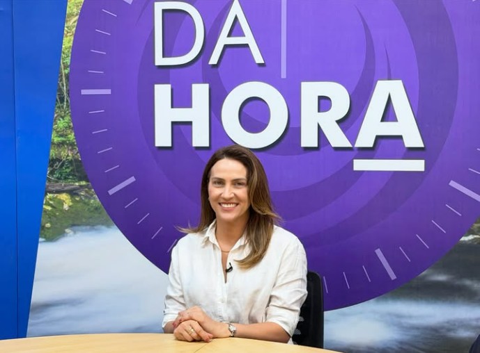 Erika Amorim brilha em sabatina na TV União e mostra força que vem das ruas de Caucaia