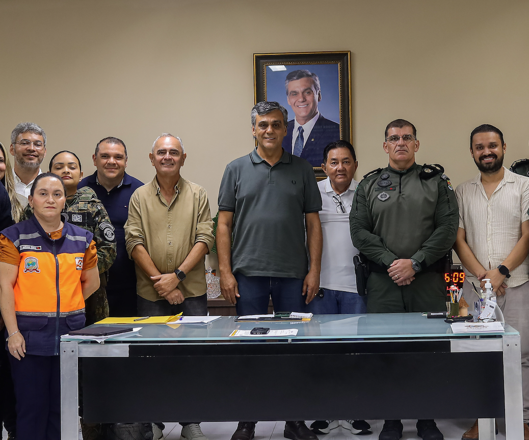 Prefeitura de Caucaia sanciona lei que fortalece fiscalização ambiental e combate ao descarte irregular de lixo